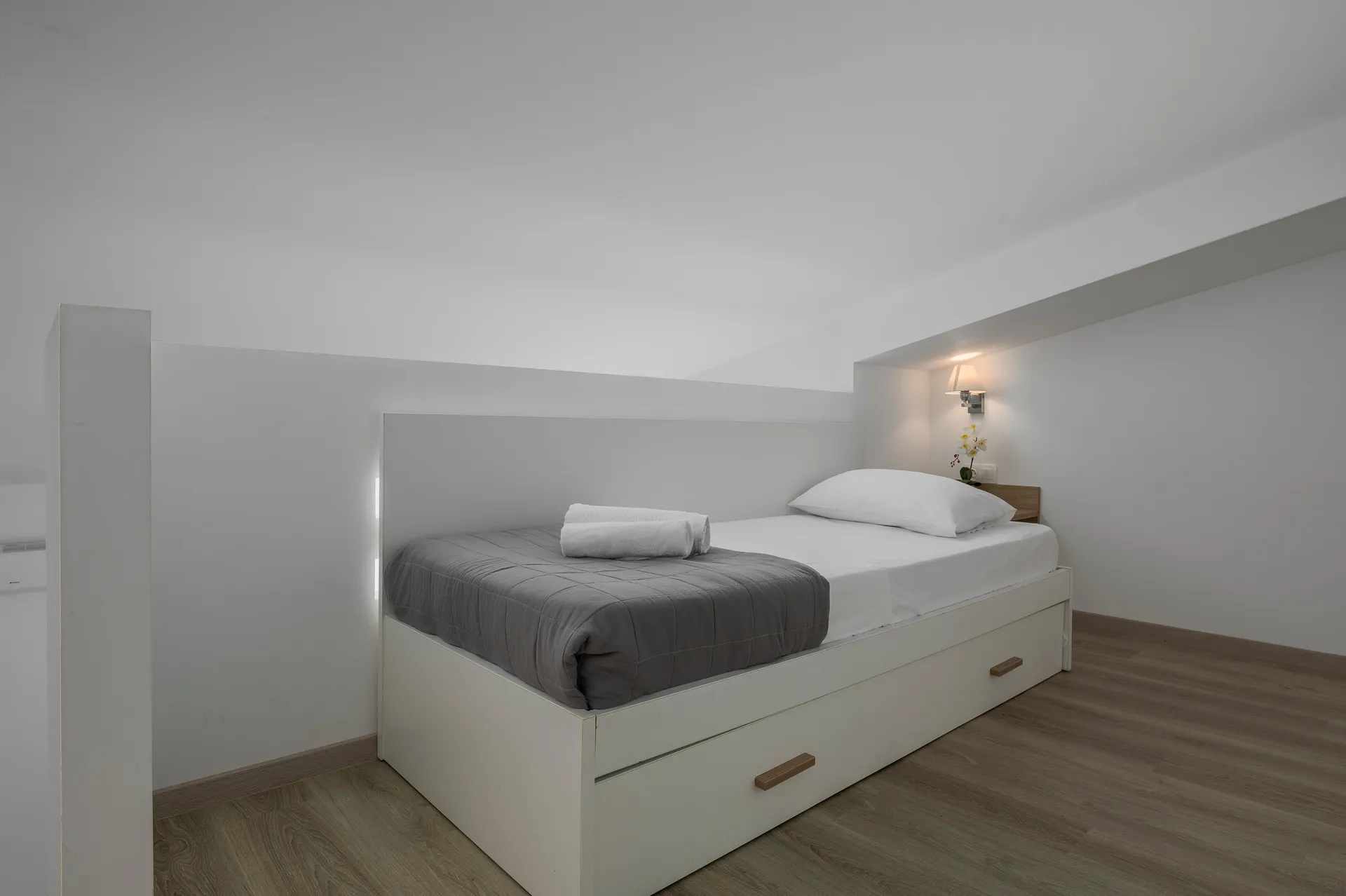 Tiara Holidays - Cavo Blue Coastal Living - Duplex Suite - bedroom